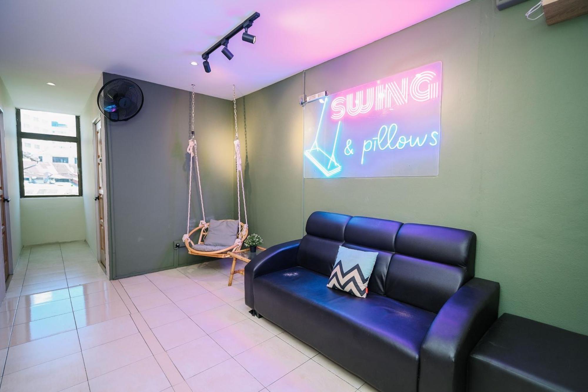 Swing & Pillows @ Malabar جورج تاون المظهر الخارجي الصورة